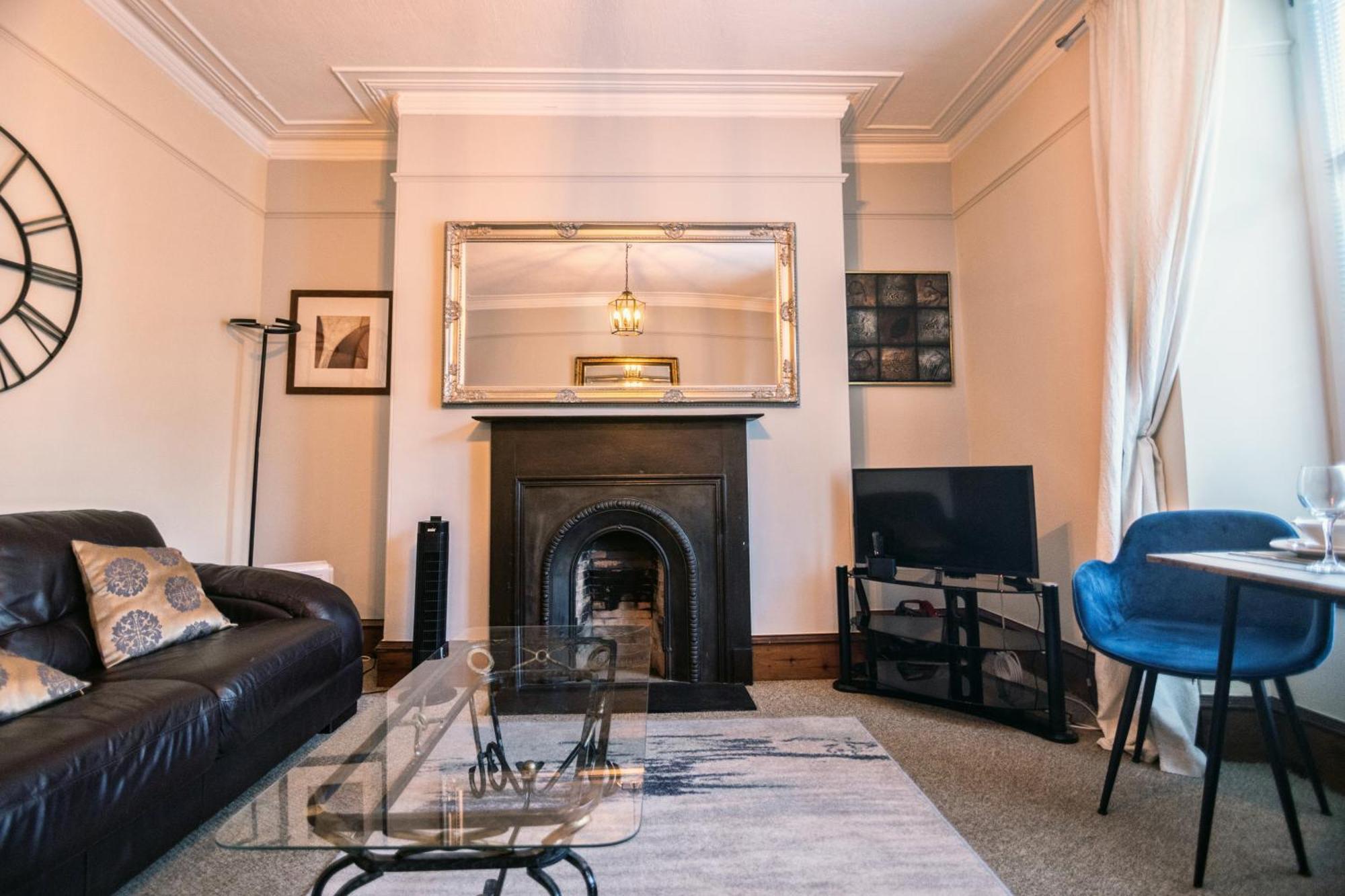 Summit Apartment - Cozy Aberdeen West End Flat Prime Location - Perfect For Short Or Long Stay - 1 Bedroom المظهر الخارجي الصورة